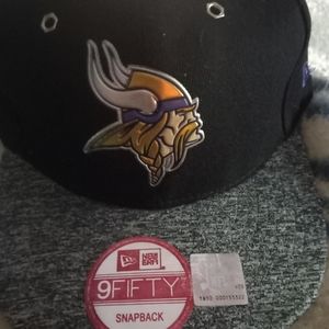 NEW ERA VINTAGE CAP COLLECTION NFL ADJUSTABLE SNAPBACK PRE-OWNED CONDITIONS GOOD